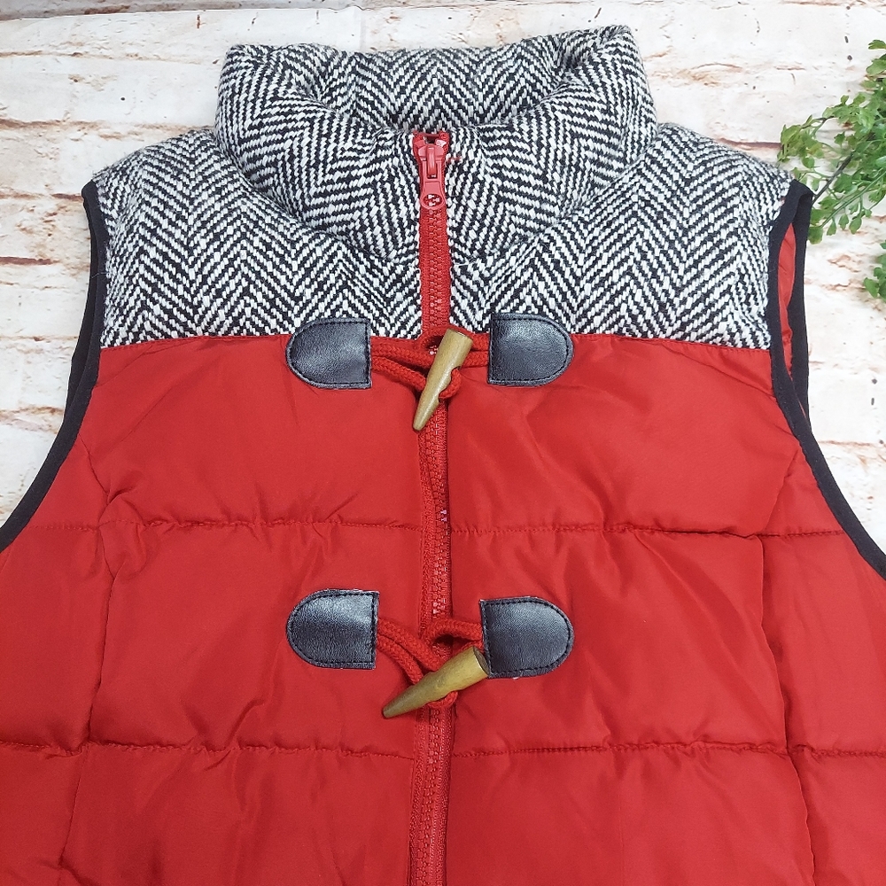 Ruff Hewn Red Puffer Vest - Picture 11 of 17